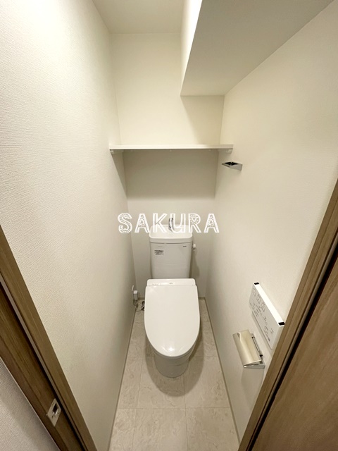 トイレ　嬉しいシャワー付きトイレ♪