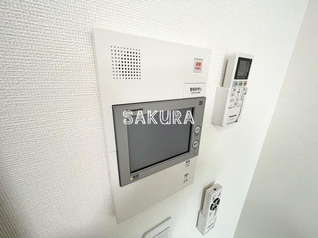 セキュリティ　安心のモニター付きインターホン♪