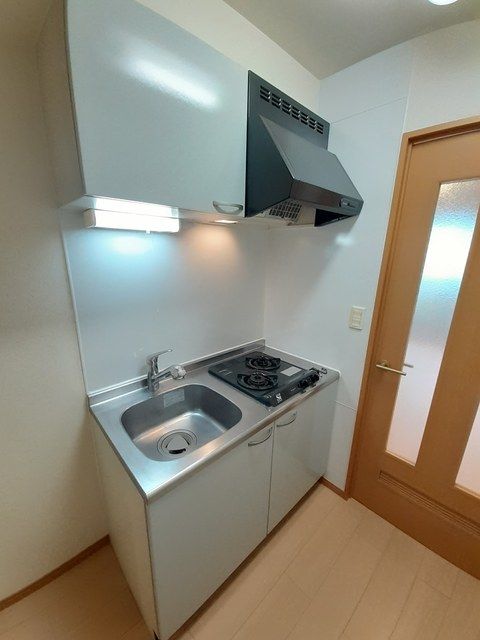 キッチン　★使いやすい二口コンロ、システムキッチン★