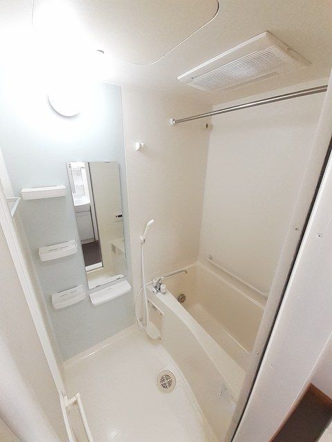 バス・シャワールーム　★便利な浴室乾燥機付きバスルーム★