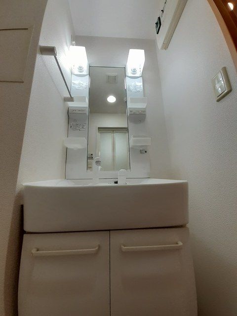 洗面設備　★収納付き、独立洗面台★