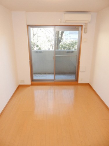 居室・リビング　★広々居室スペース★