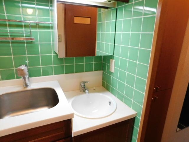 洗面設備　もちろん洗面台つきです。