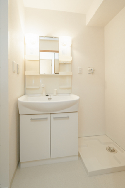 洗面設備　※写真は同タイプ住戸です。