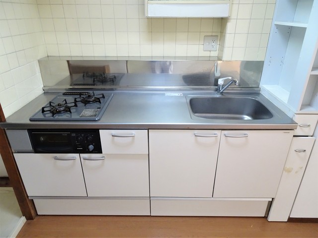 キッチン　お料理好きにはオススメのグリル付２口システムキッチン設置済♪