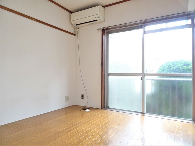 その他部屋・スペース　窓から暖かな日差しが入ります♪