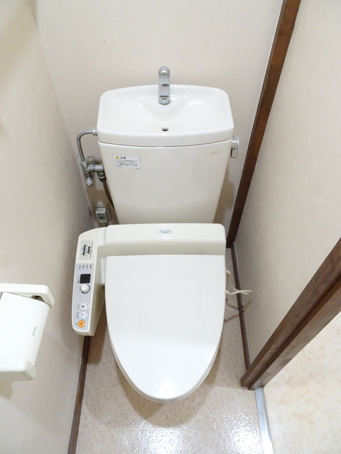 トイレ　人気の洗浄便座付です！清潔感を保てます♪