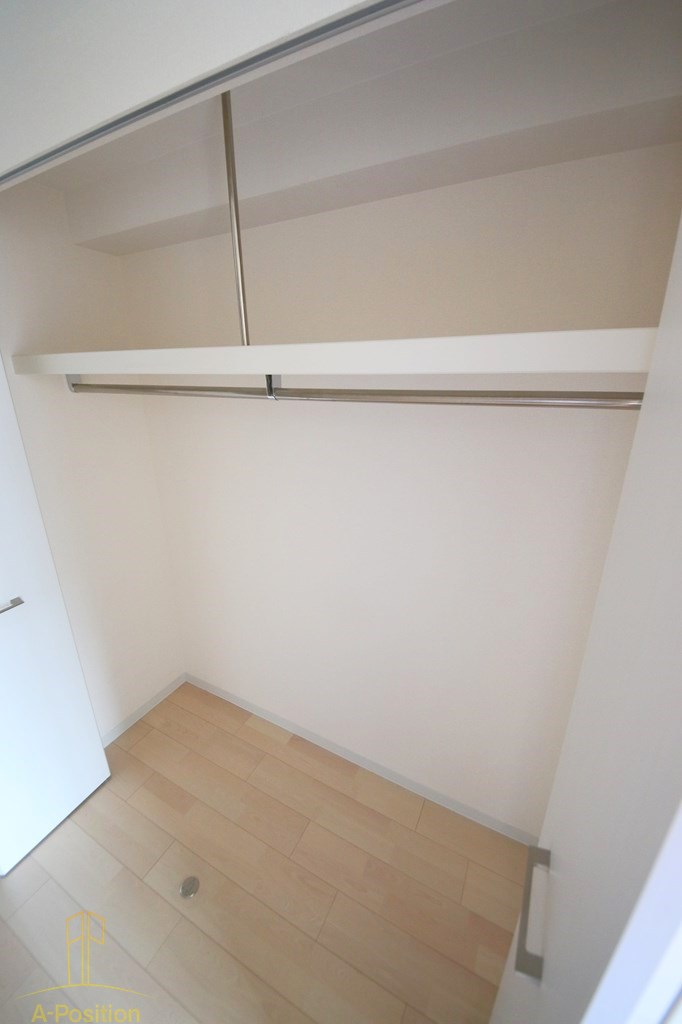 収納　エスリード谷町六丁目