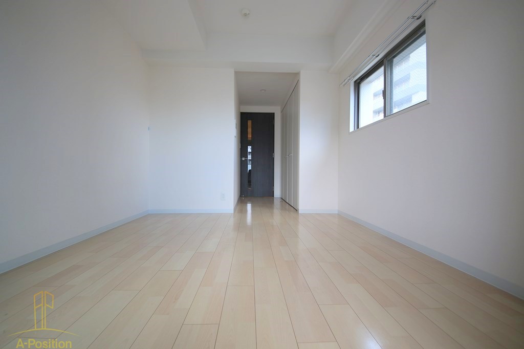 居室・リビング　エスリード谷町六丁目