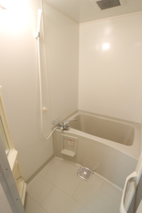バス・シャワールーム　日々の暮らしに欠かせないお風呂です