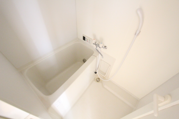 バス・シャワールーム　日々の疲れを癒すお風呂付です