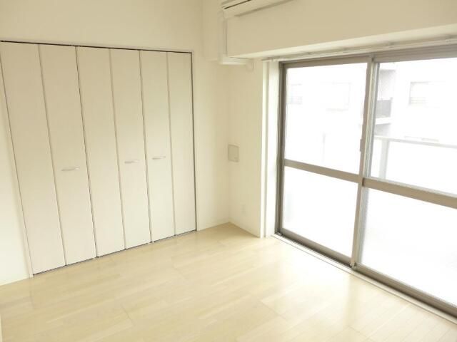 収納　※別部屋の参考写真です。