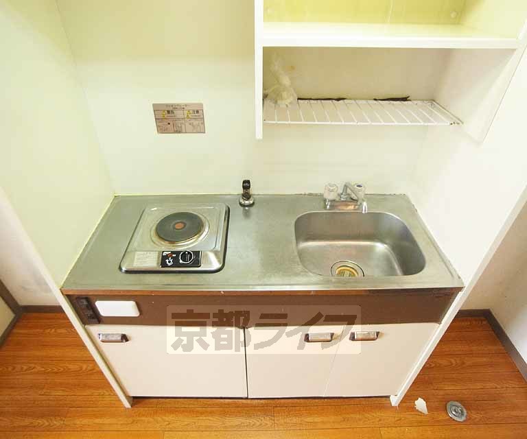 キッチン　６帖の１Ｋタイプの写真です　参考写真としてごらんください