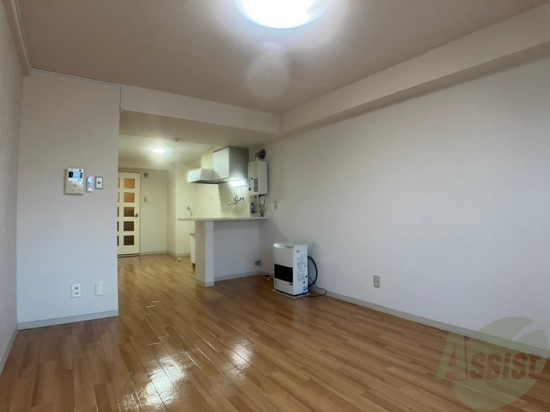 居室・リビング　スタイリッシュな印象のリビングになっています！