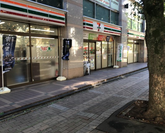 コンビニ　セブンイレブン 横浜仲町台店（コンビニ）まで30m