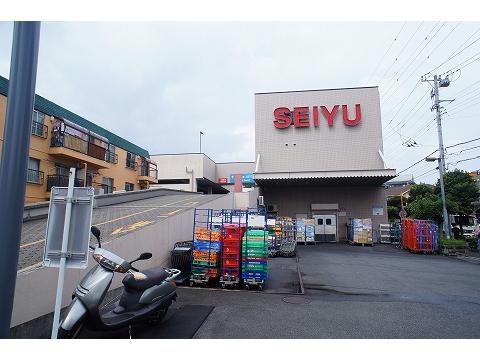 スーパー　西友北綾瀬店（スーパー）まで848m