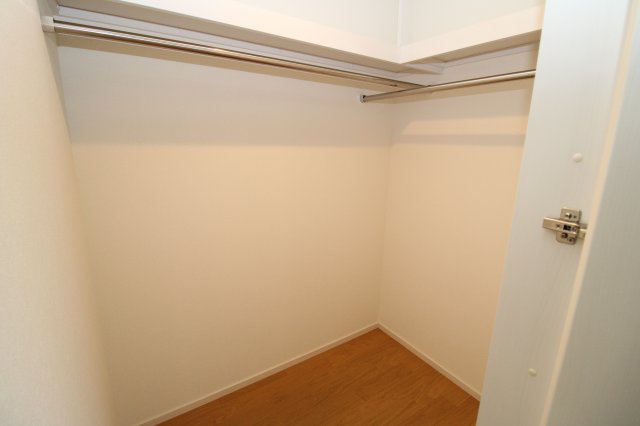 収納　ウォークインクローゼット