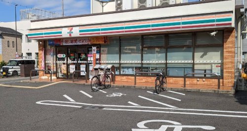 コンビニ　セブンイレブン 豊中稲津町1丁目店（コンビニ）まで69m