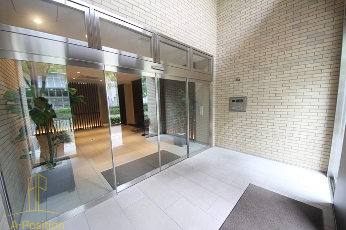 エントランス　ハビテ靭センターコート