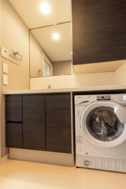 洗面設備　※写真は同タイプ住戸です。