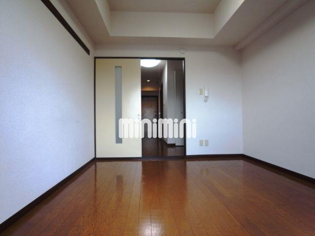 その他　ベランダ側から見たお部屋の雰囲気です