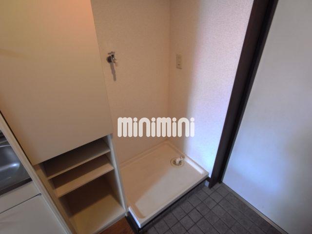 その他部屋・スペース　室内に洗濯機置場があります