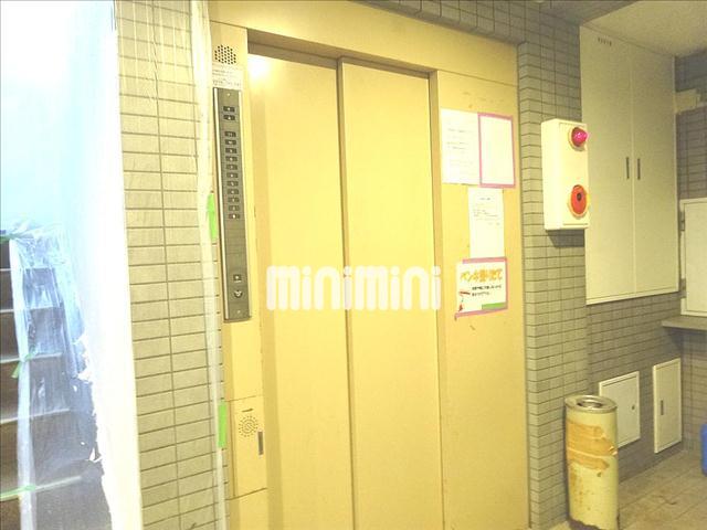 その他　エレベーターがあります