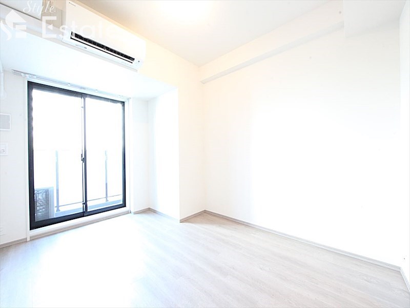 居室・リビング　内装