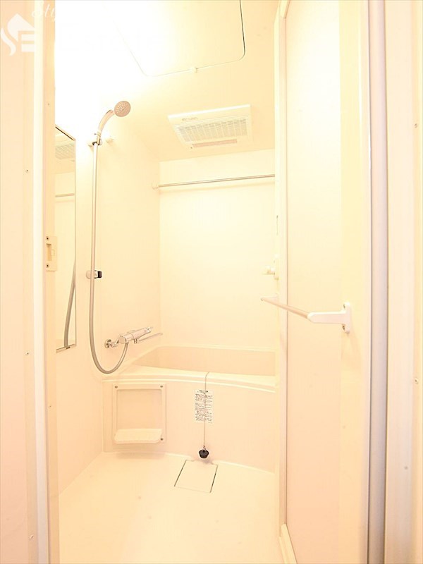 バス・シャワールーム　バスルーム