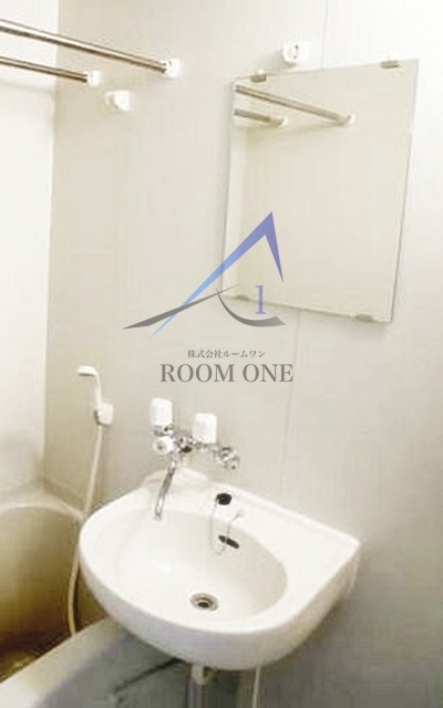 洗面設備　洗面台です。