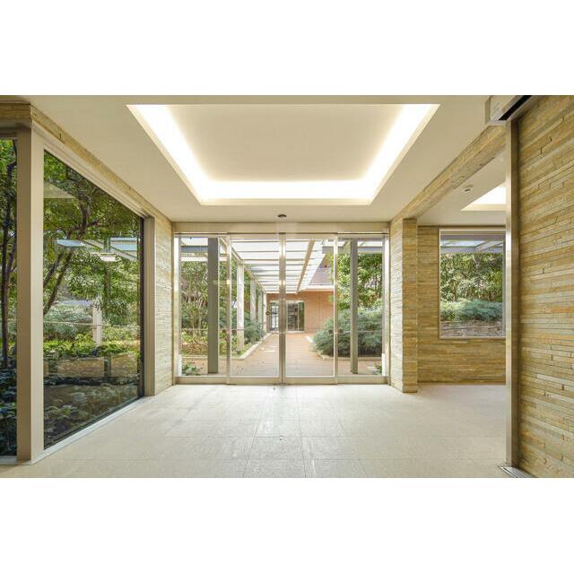 エントランス　2018年4月撮影