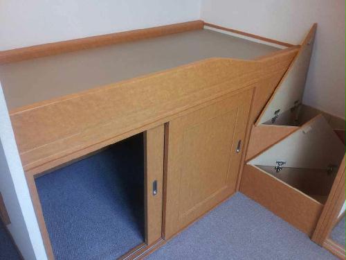 収納　収納付きベッド