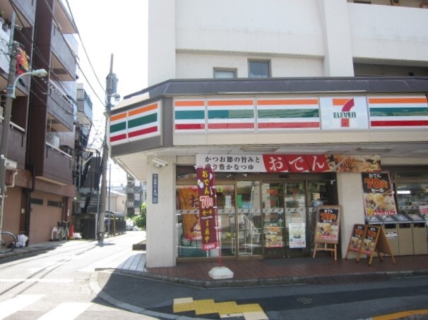 コンビニ　セブンイレブン上板橋3丁目店（コンビニ）まで581m