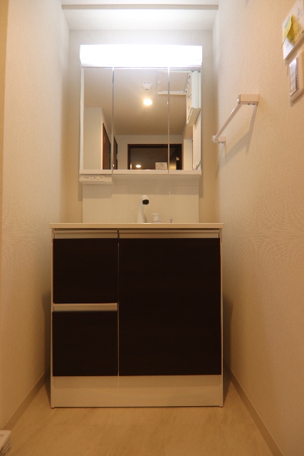 洗面設備　※別室の参考写真の為、現況優先です。