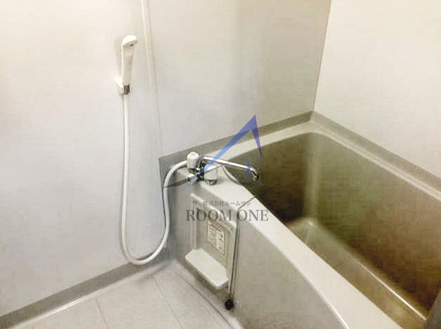 バス・シャワールーム　お風呂です。