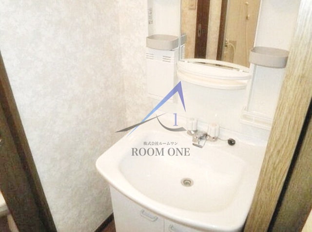 洗面設備　洗面台です。