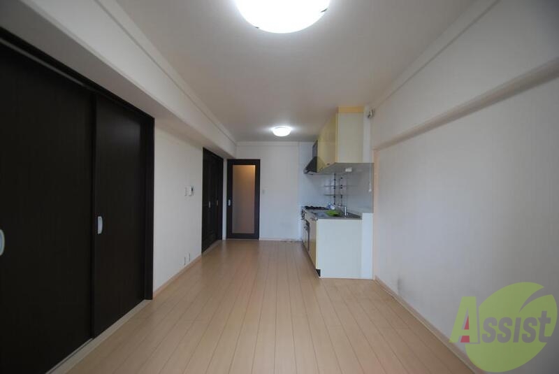 居室・リビング　明るい室内