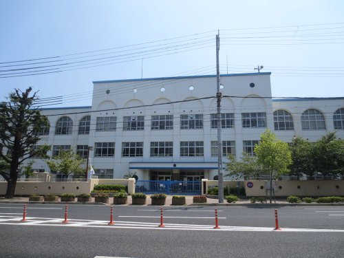 小学校　本山第二小学校（小学校）まで296m