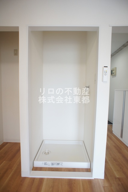 その他設備　洗濯機置き場は室内にあるので雨に濡れる心配はありません。