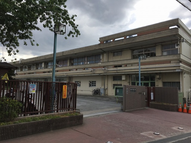 小学校　吹田市立千里第三小学校（小学校）まで1121m