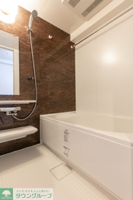 バス・シャワールーム　※写真は同タイプ住戸です。