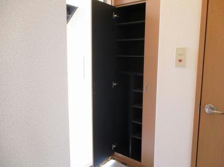 玄関　シューズボックス