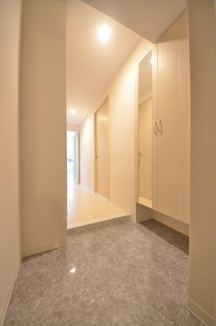 玄関　★お部屋探しは株式会社タウンハウジング東京まで★