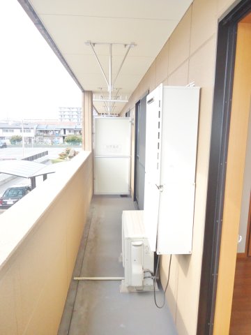 バルコニー　南西向き※反転イメージです