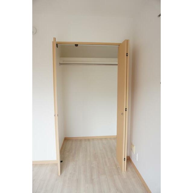 収納　クローゼット　※同タイプの室内です