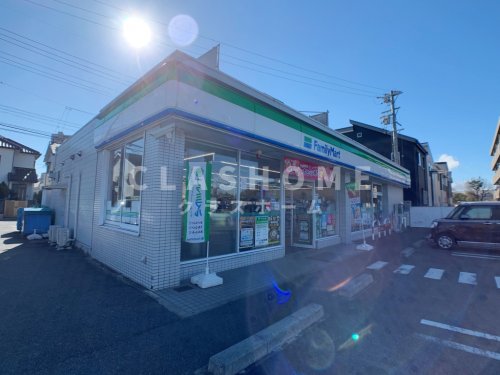 コンビニ　ファミリーマート 安城井杭山町店（コンビニ）まで330m