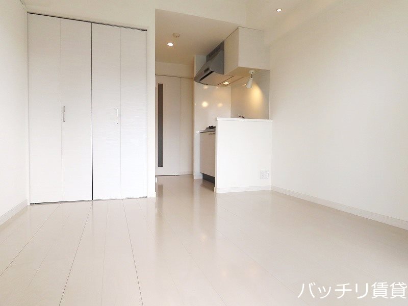 居室・リビング　同建物別部屋写真のため、現状優先。