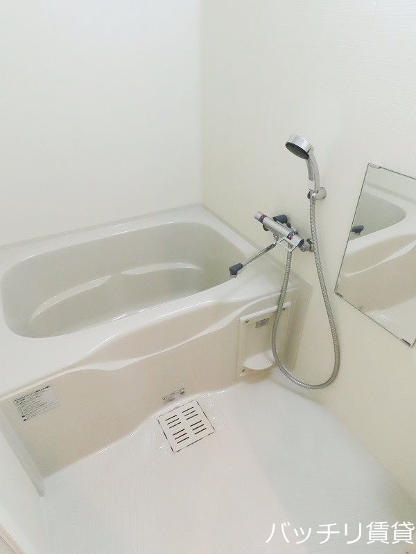 バス・シャワールーム　同建物別部屋写真のため、現状優先。