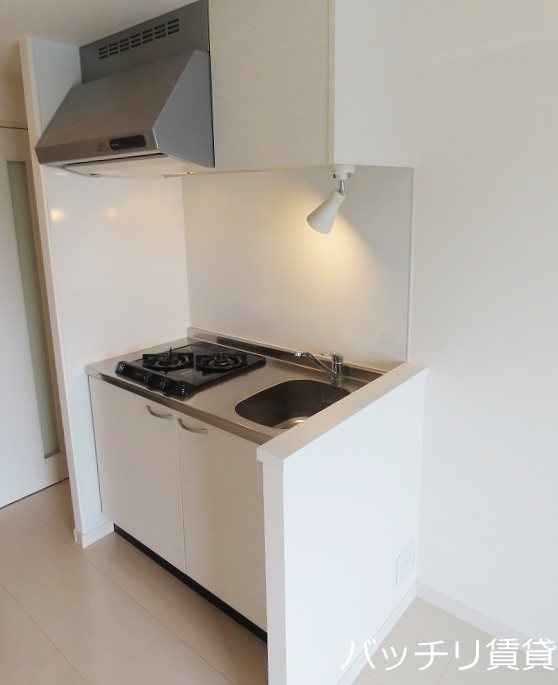 キッチン　同建物別部屋写真のため、現状優先。