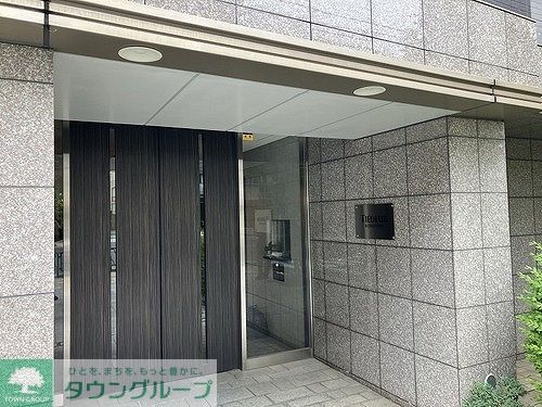 建物外観　入り口　※2023年4月の写真